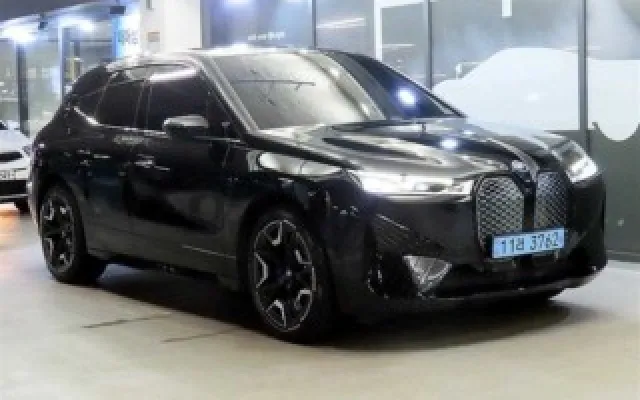 GV80쿠페일렉트리파이드 중고차 iX xDrive 50 매물 사진 14 - 2022/11 104,444km