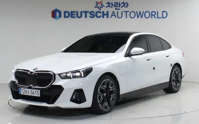 GV80쿠페일렉트리파이드 중고차 5시리즈 (G60) 530e xDrive 매물 사진 7 - 2025/11 7,149km