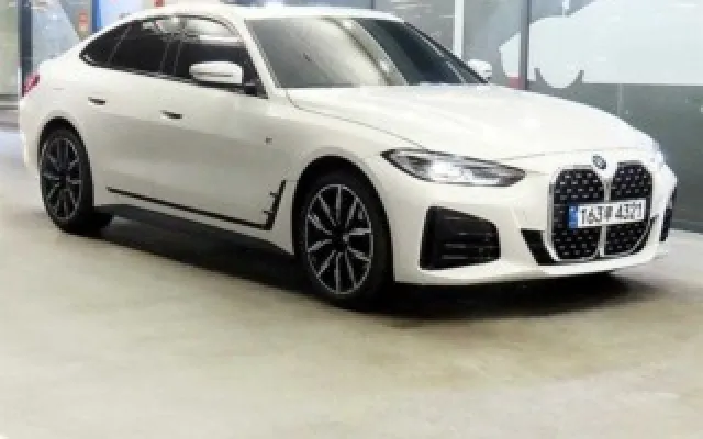 GV80쿠페일렉트리파이드 중고차 4시리즈 (G22) 420i 그란쿠페 M 스포츠 매물 사진 17 - 2023/04 4,269km